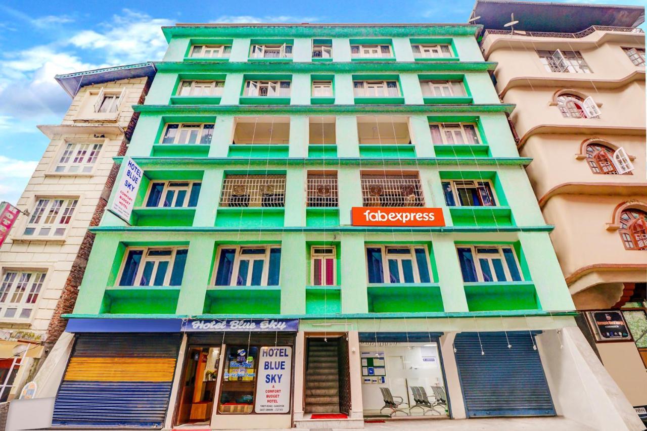 Fabexpress Sky Blue Mg Marg Hotel Gangtok Bagian luar foto